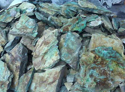 星空体育综合登录入口（中国）官方网站
海外大矿新增940万吨高品位铜