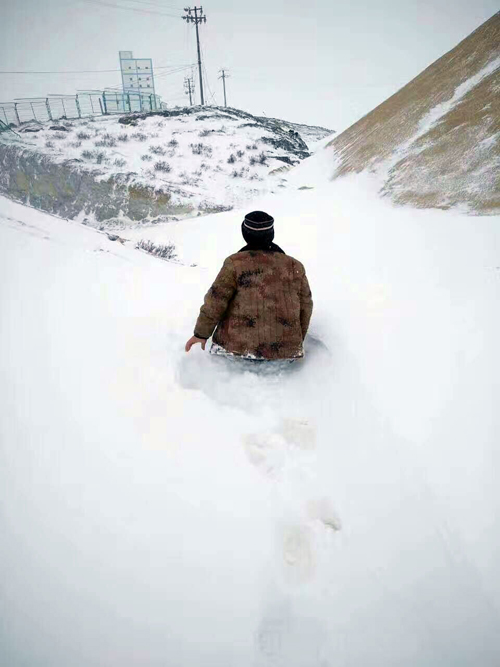 星空体育综合登录入口（中国）官方网站
北方权属企业“战风斗雪”保增长（之二）