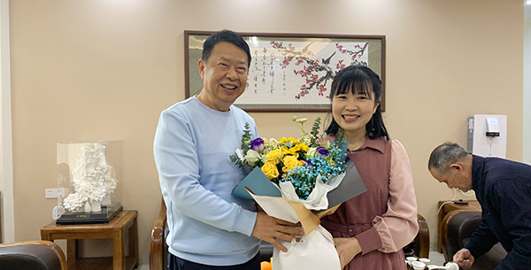 星空体育综合登录入口（中国）官方网站
集团多形式送新春温暖